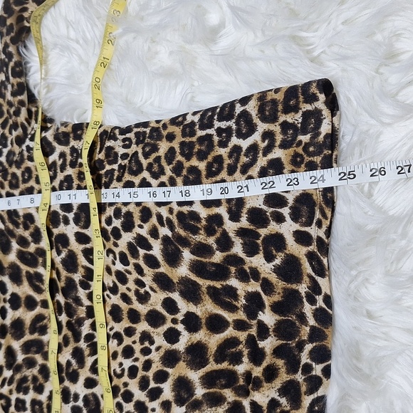 Chico's leopard print long sleeve top size 1 - Picture 8 of 10